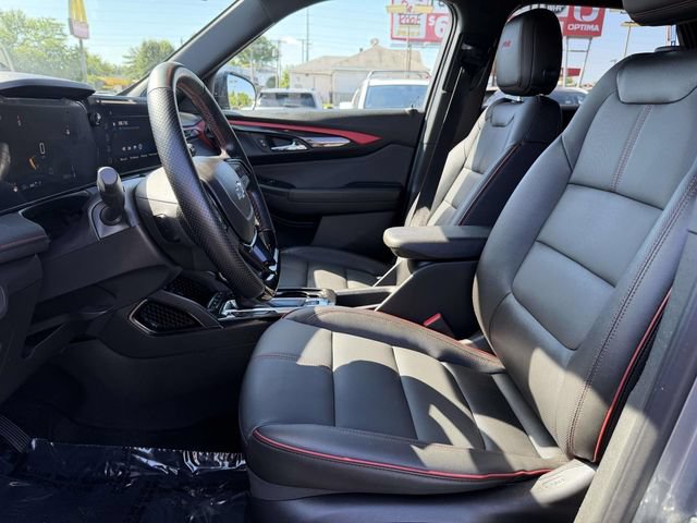 Used 2025 Chevrolet TrailBlazer RS AWD/4WD image 7