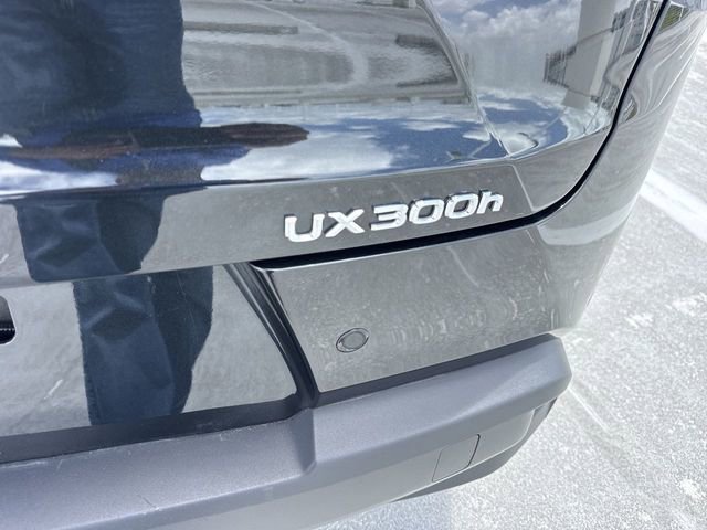Used 2025 Lexus UX 300h FWD w/ Accessory Package (Z1) image 25