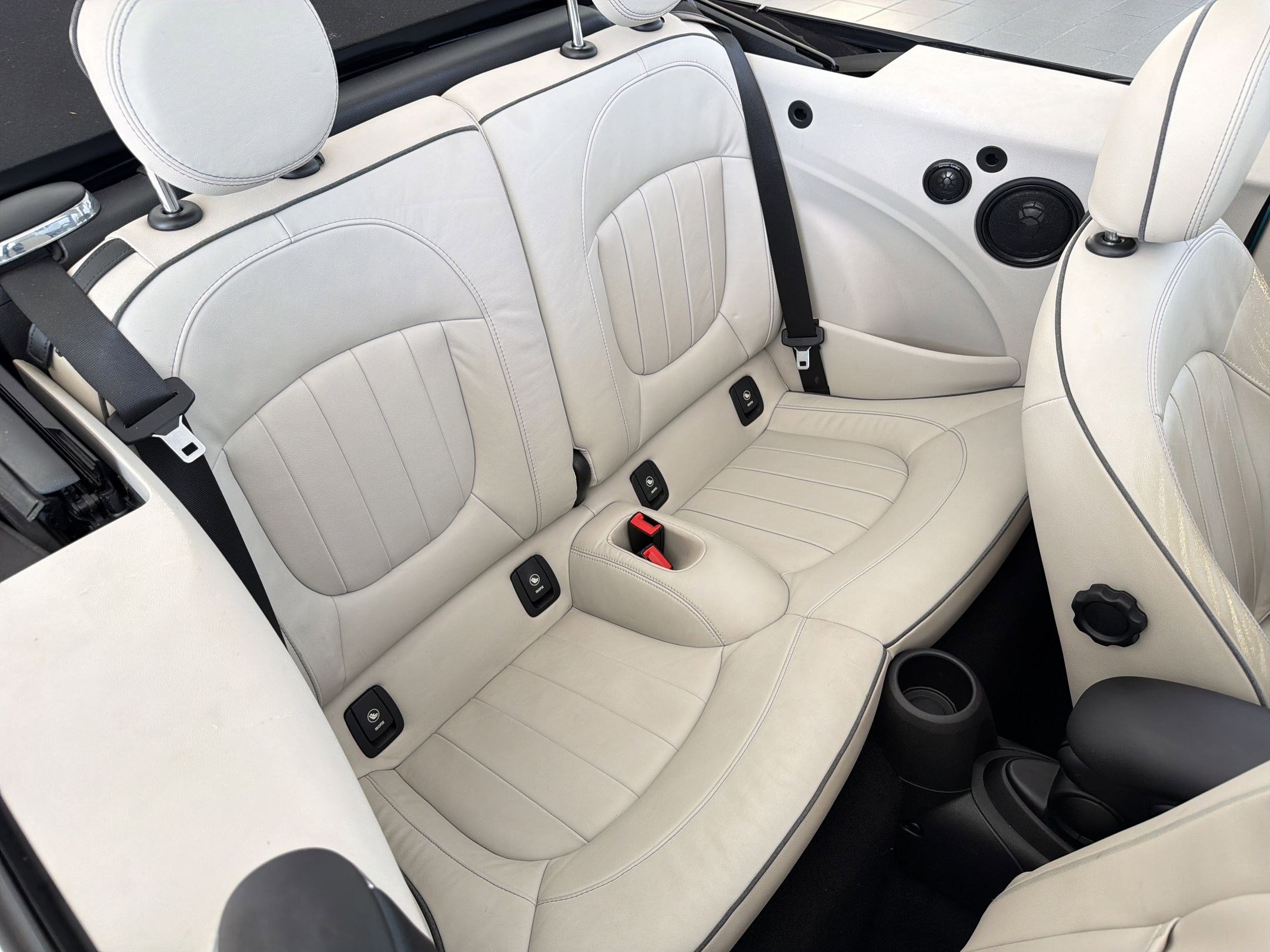 Used 2017 MINI Cooper S image 26