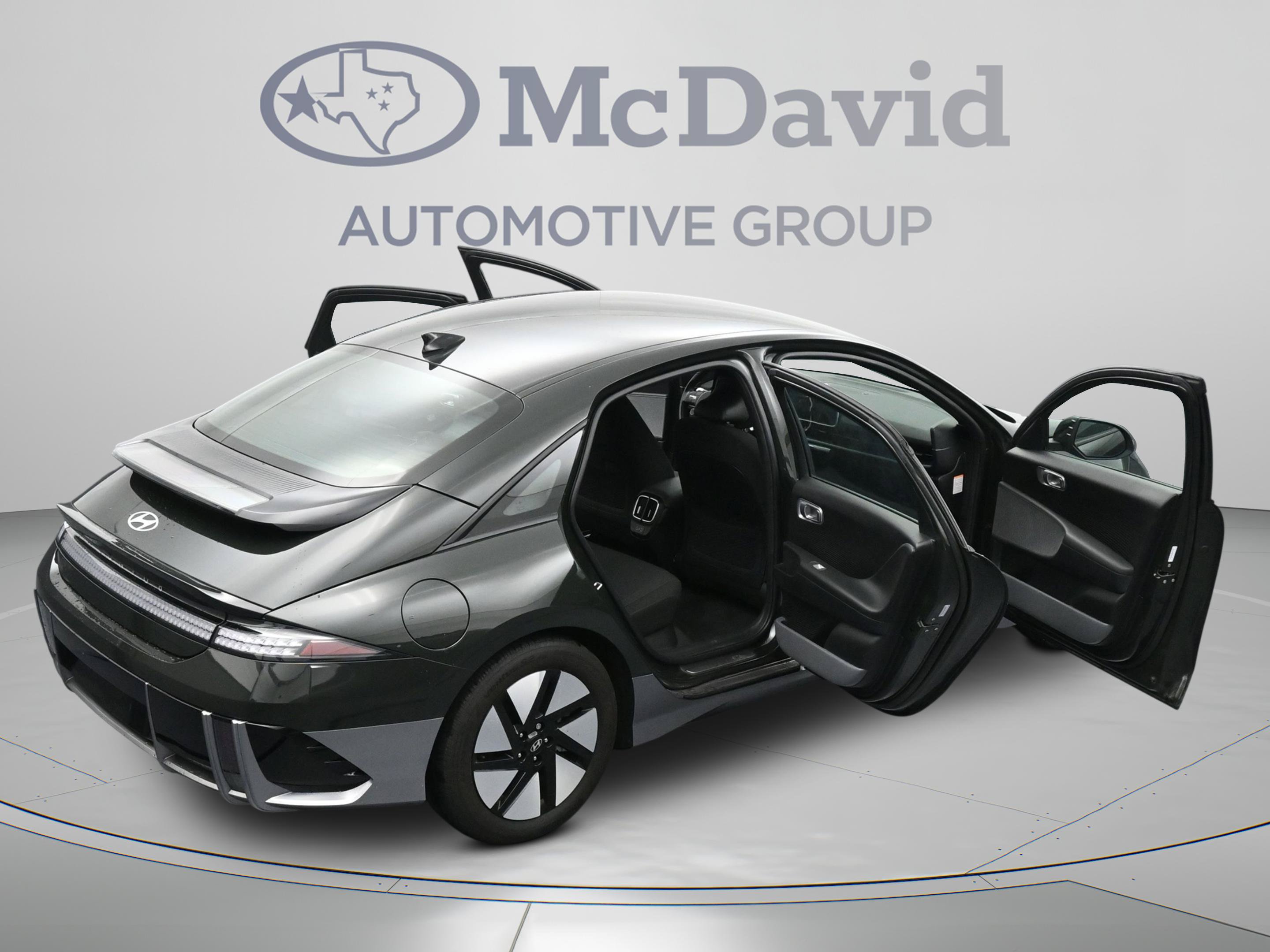 Used 2024 Hyundai Ioniq 6 SE RWD image 45