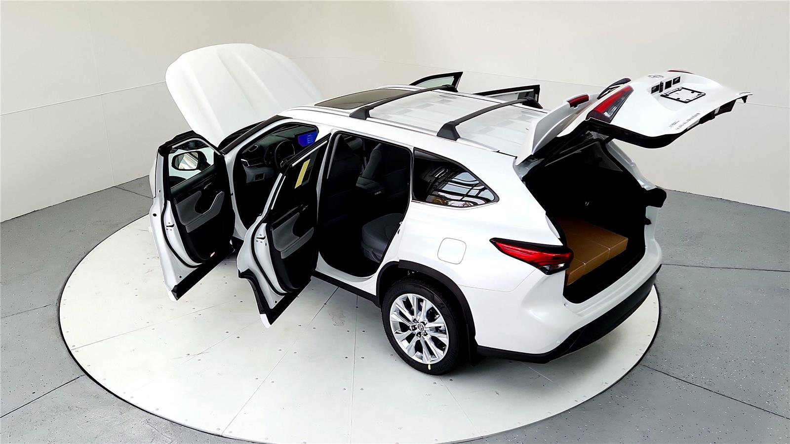 Used 2023 Toyota Highlander Limited image 25