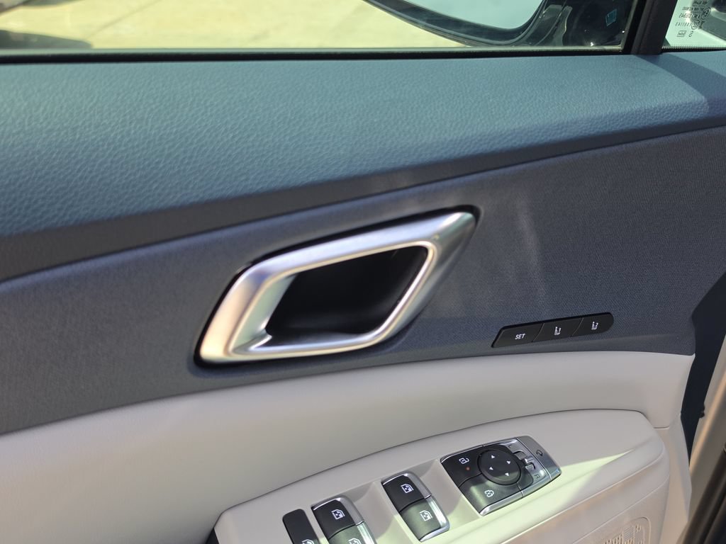New 2026 Kia Carnival EX FWD image 20