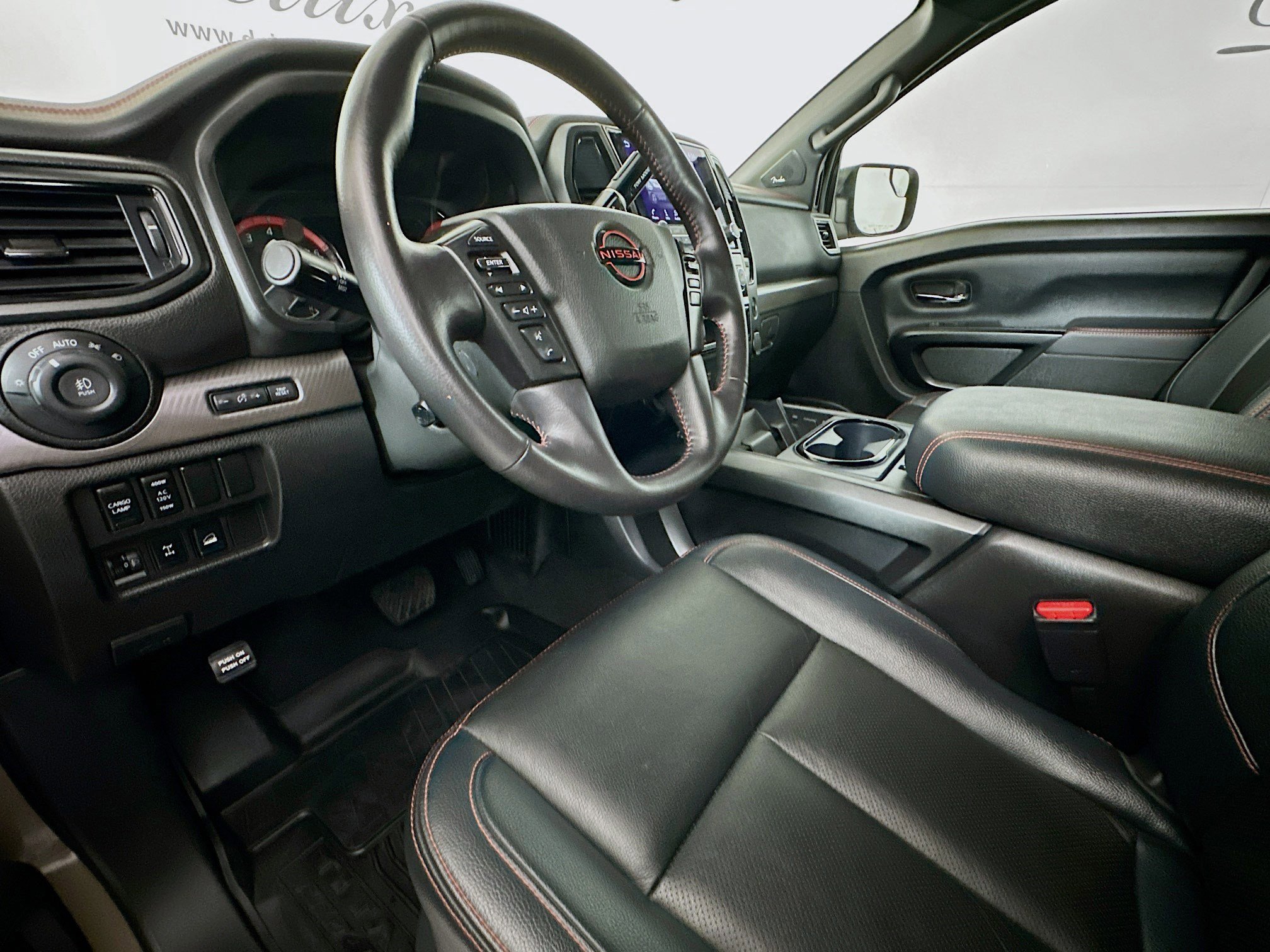 Used 2024 Nissan Titan PRO-4X w/ Pro-4x Convenience Package image 7