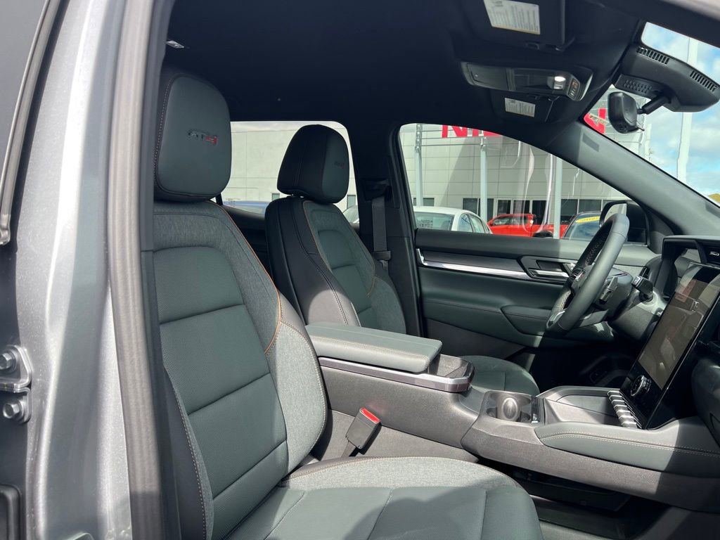 Used 2026 GMC Terrain AT4 w/ Convenience Package III image 22