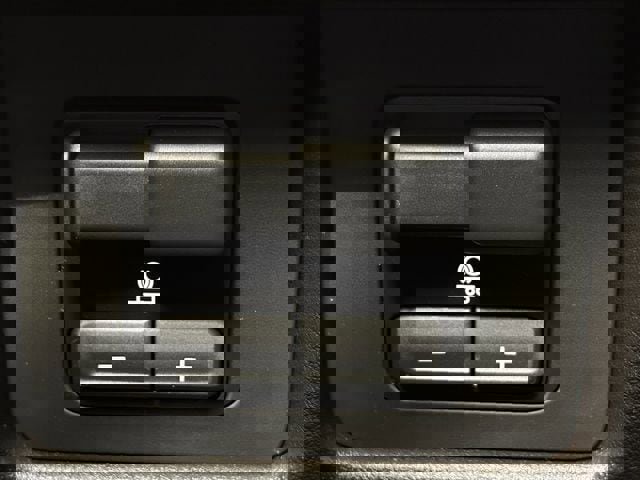 Used 2023 Chevrolet Colorado ZR2 w/ ZR2 Convenience Package III image 22