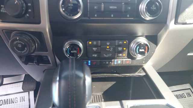 Used 2019 Ford F150 Platinum w/ Equipment Group 701A Luxury AWD/4WD image 17