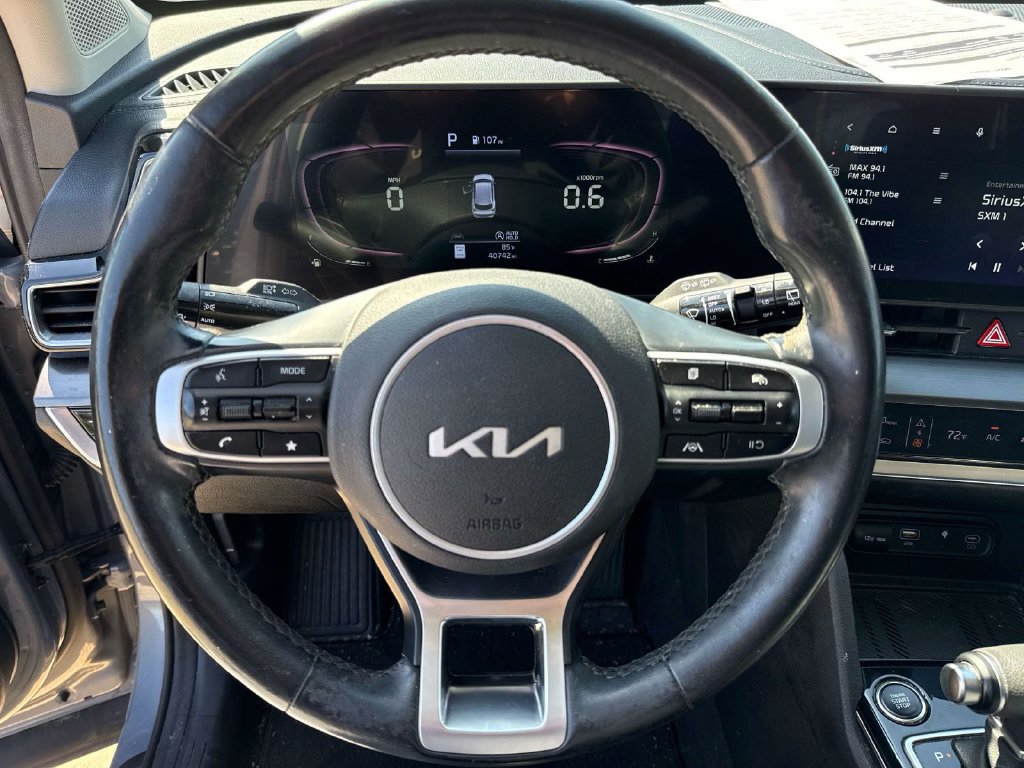 Used 2023 Kia Sportage EX AWD/4WD image 24