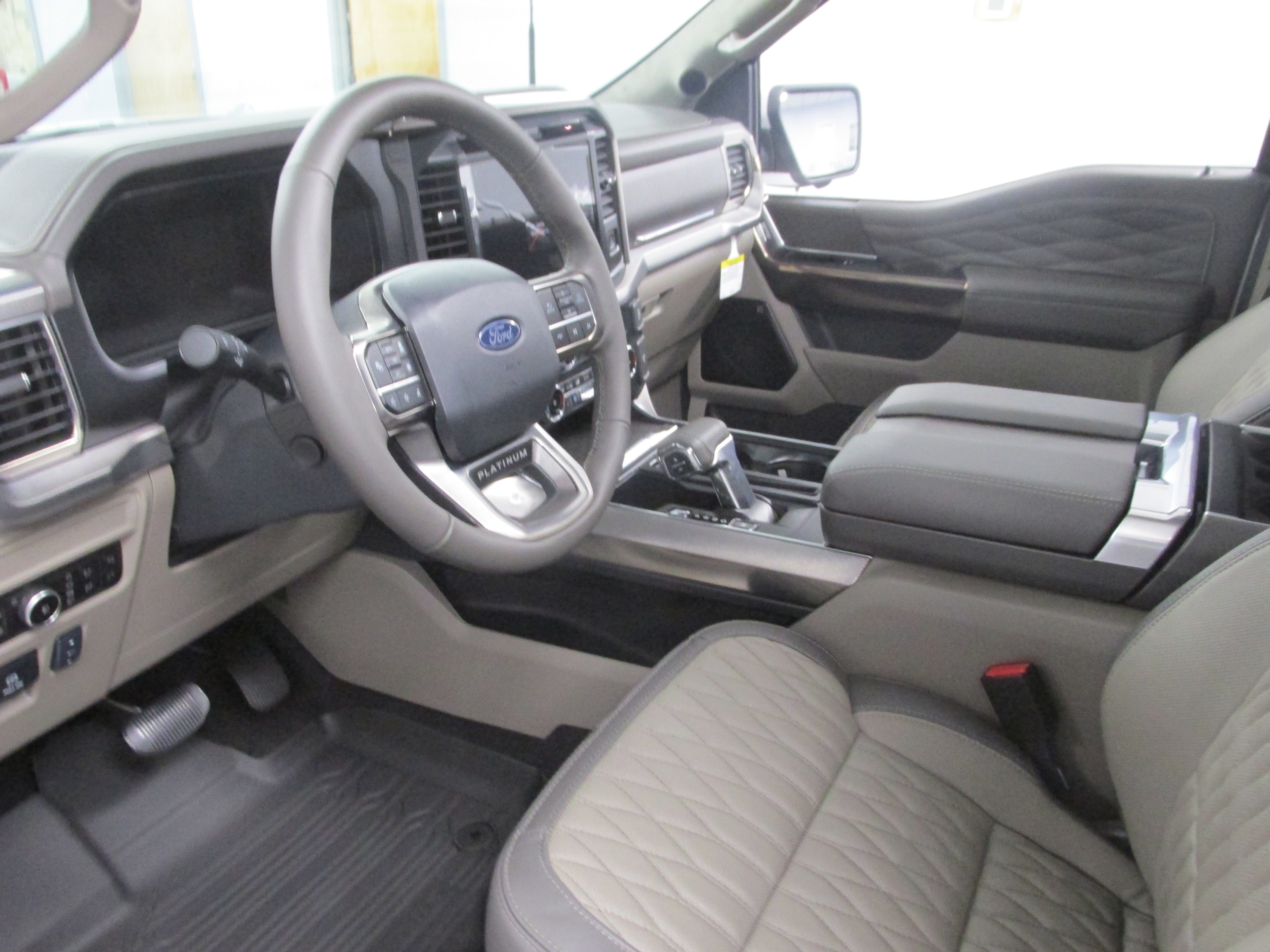 New 2025 Ford F150 Platinum image 30