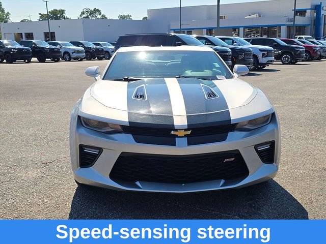Used 2016 Chevrolet Camaro SS RWD image 12
