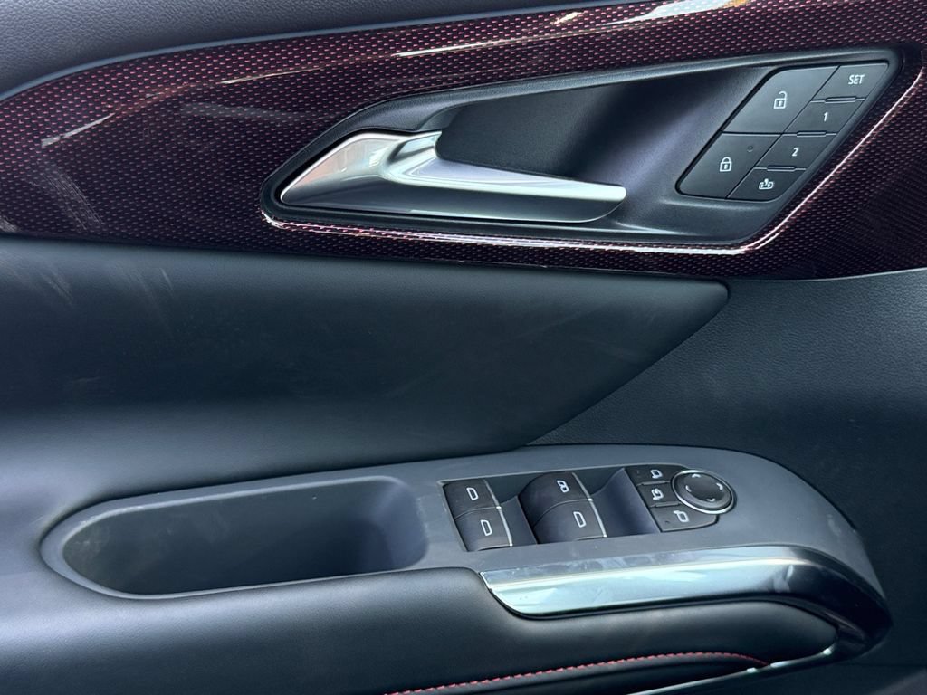 New 2027 Chevrolet Traverse RS FWD image 11