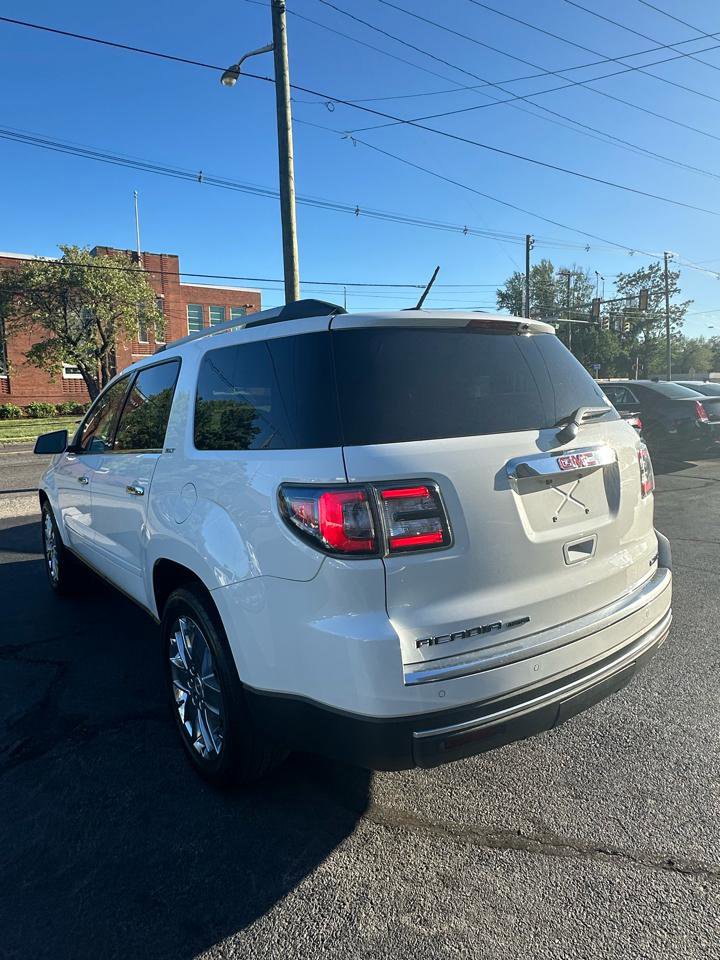 Used 2017 GMC Acadia Limited SLT AWD/4WD image 3