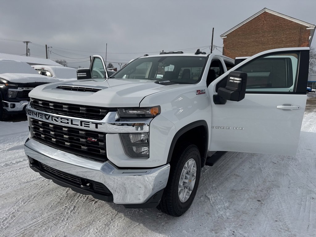 Used 2022 Chevrolet Silverado 3500 LT image 30