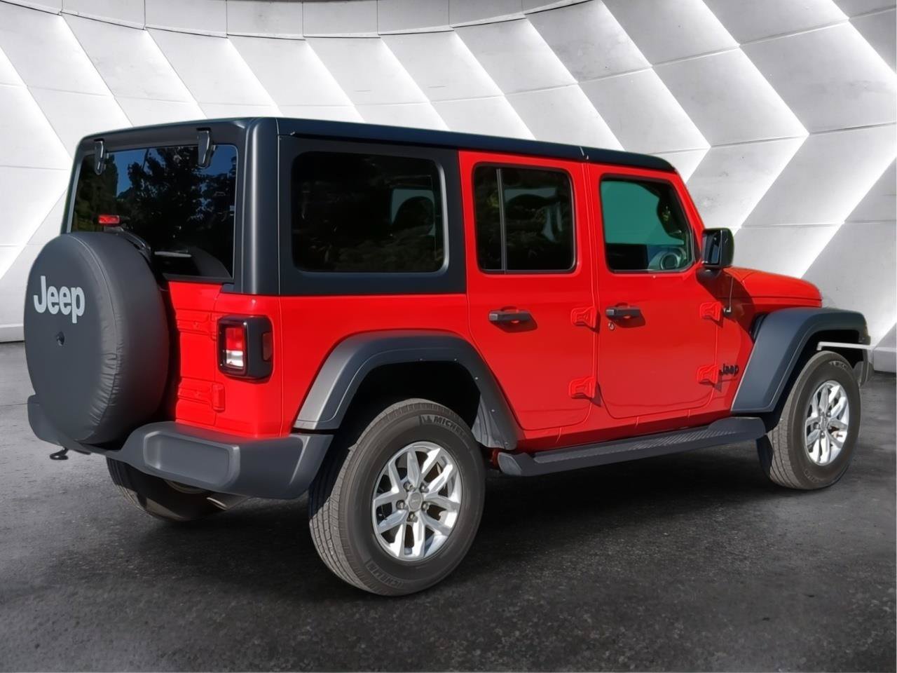 Used 2023 Jeep Wrangler Unlimited Sport AWD/4WD image 3