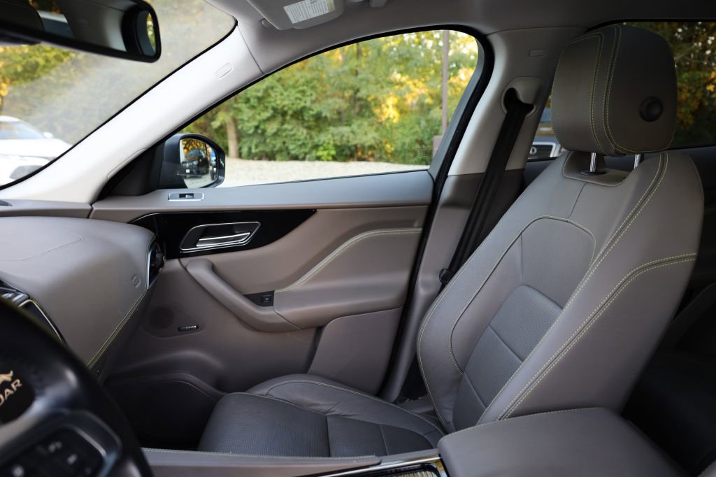 Used 2018 Jaguar F-PACE R-Sport AWD/4WD image 16