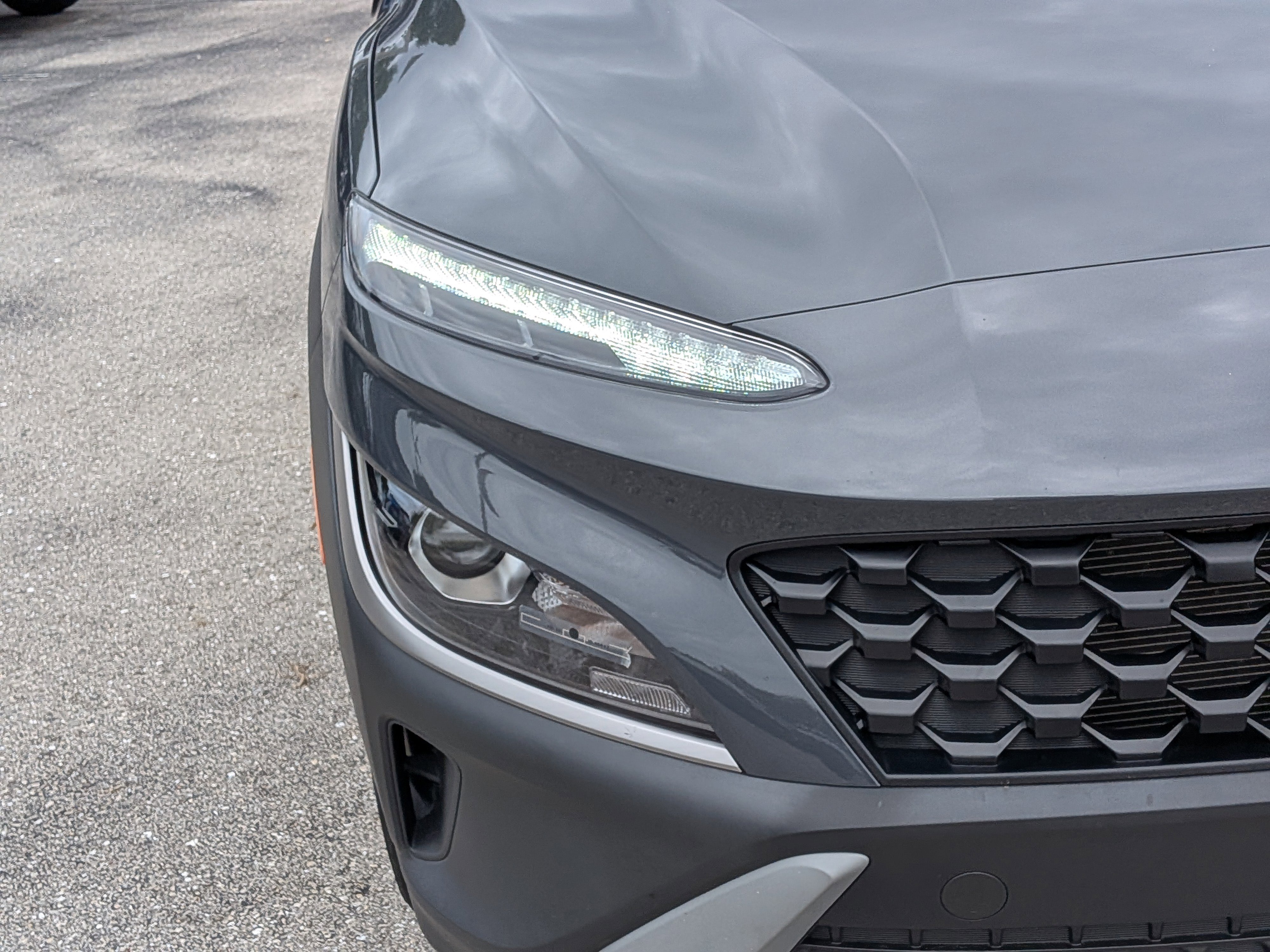 Used 2023 Hyundai Kona SEL FWD image 9