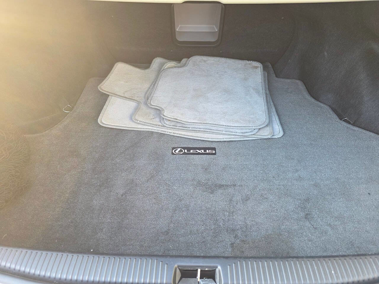 Used 2004 Lexus ES 330 image 27