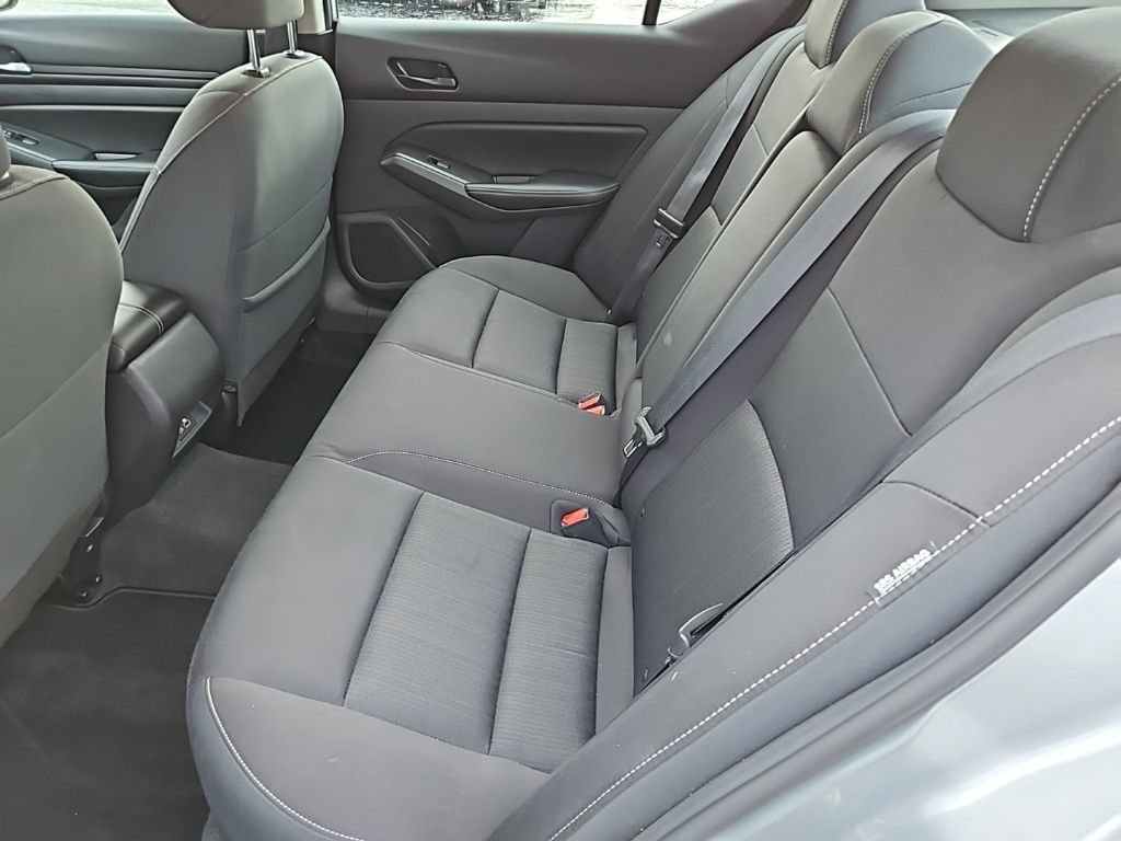 Used 2024 Nissan Altima 2.5 SV FWD image 20