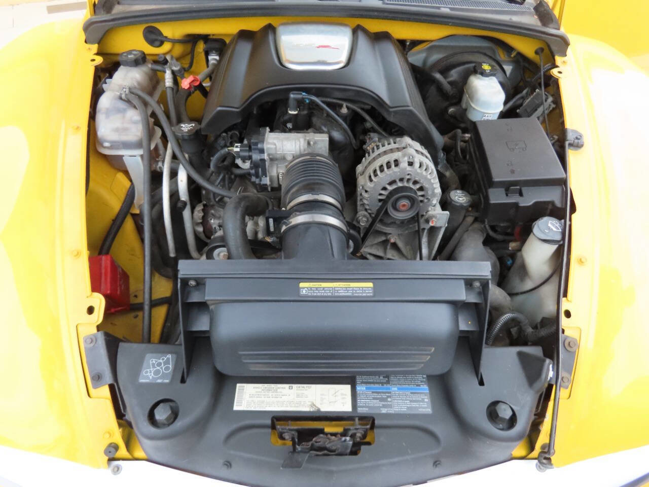 Used 2004 Chevrolet SSR w/ Preferred Equipment Group image 18