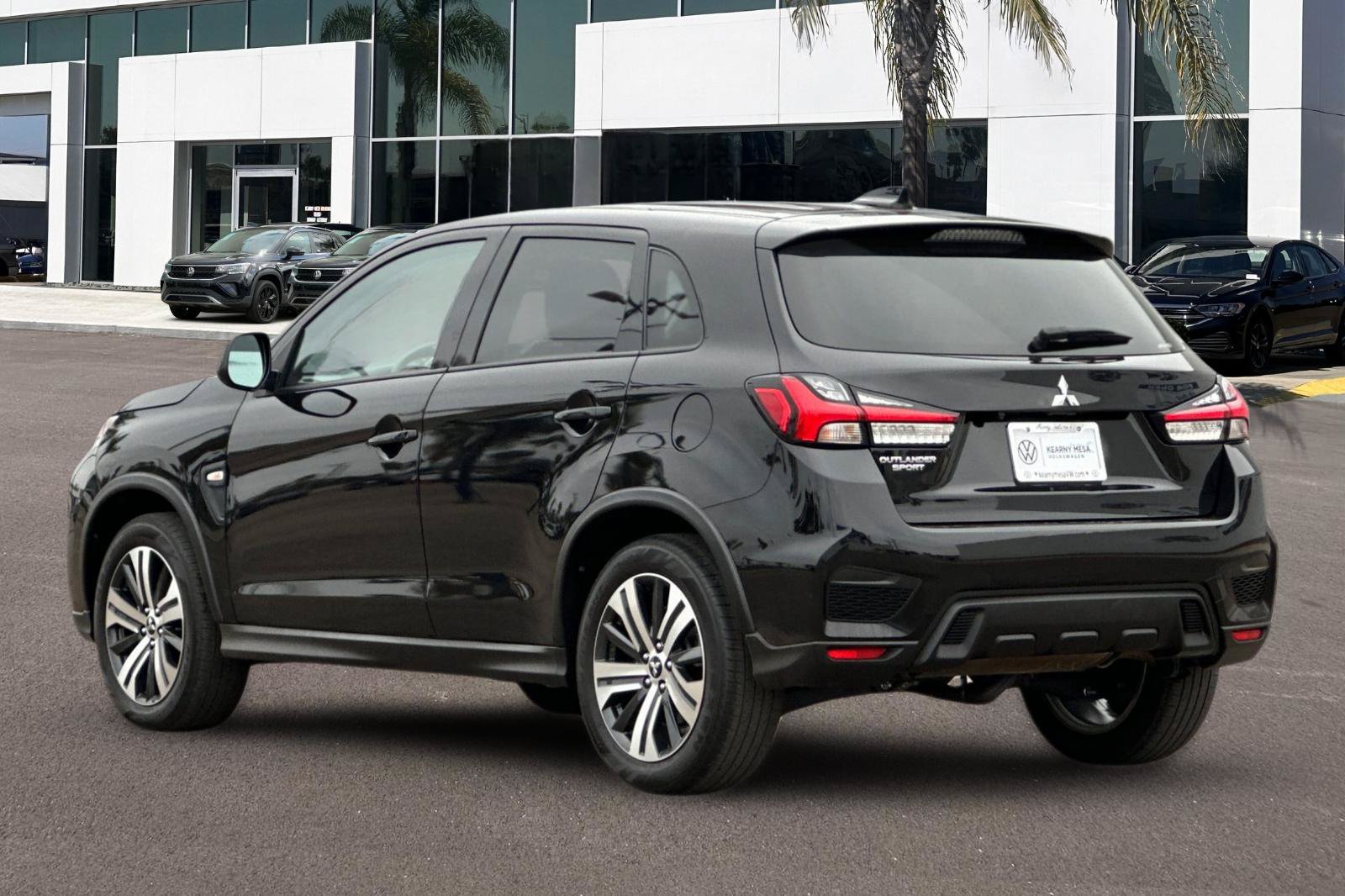 Used 2025 Mitsubishi Outlander Sport AWD image 5