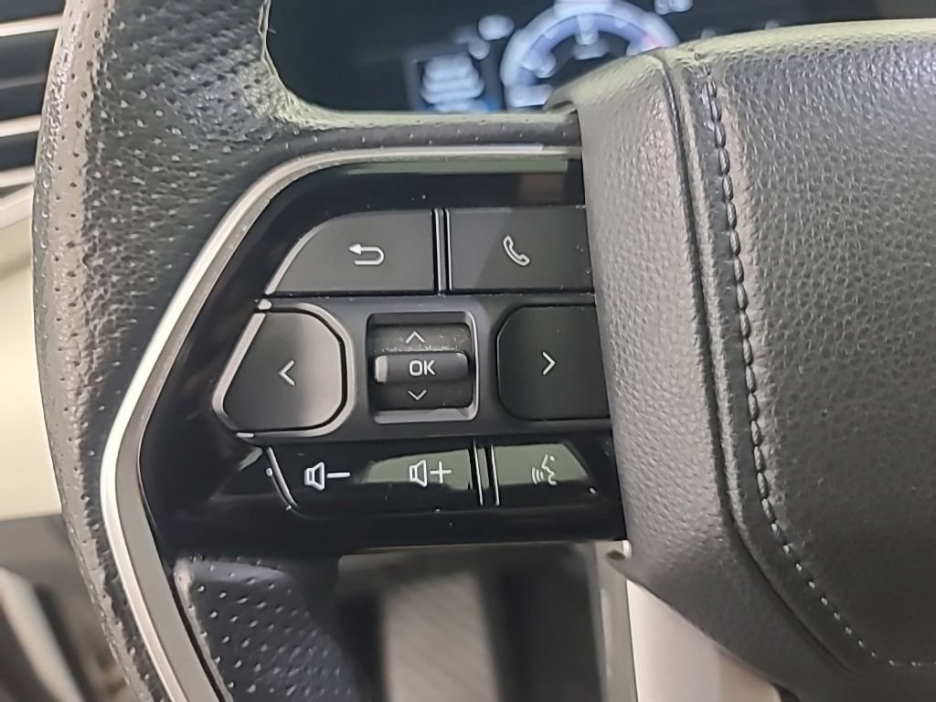 Used 2022 Toyota Tundra Capstone AWD/4WD image 31