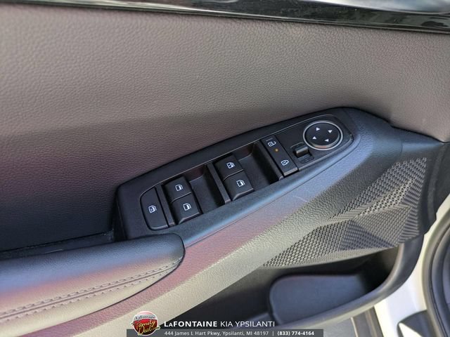 Certified 2024 Kia Seltos EX AWD/4WD image 16