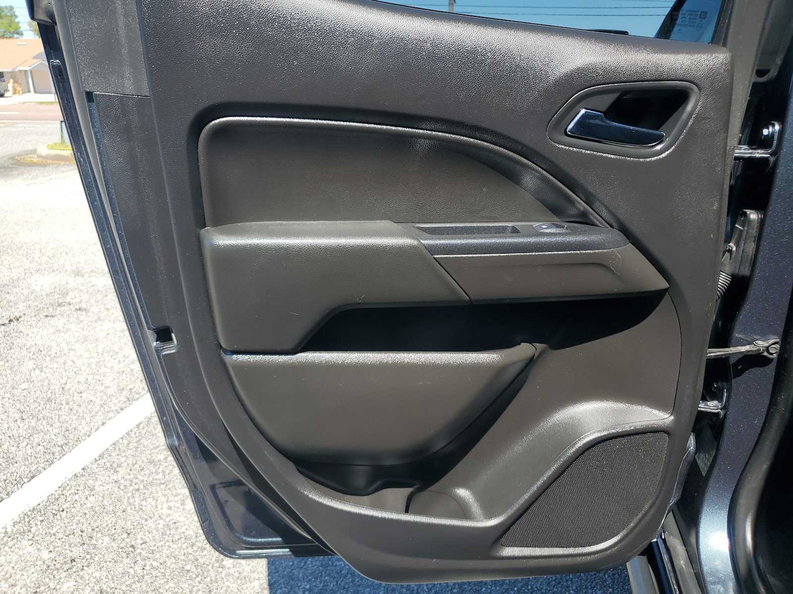 Used 2019 Chevrolet Colorado ZR2 w/ ZR2 Dusk Special Edition AWD/4WD image 19