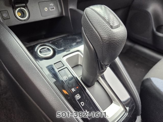 Used 2025 Nissan Versa SV FWD image 24