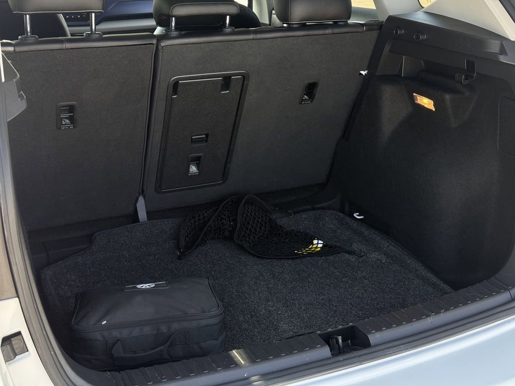 Used 2023 Volkswagen Taos SE image 30