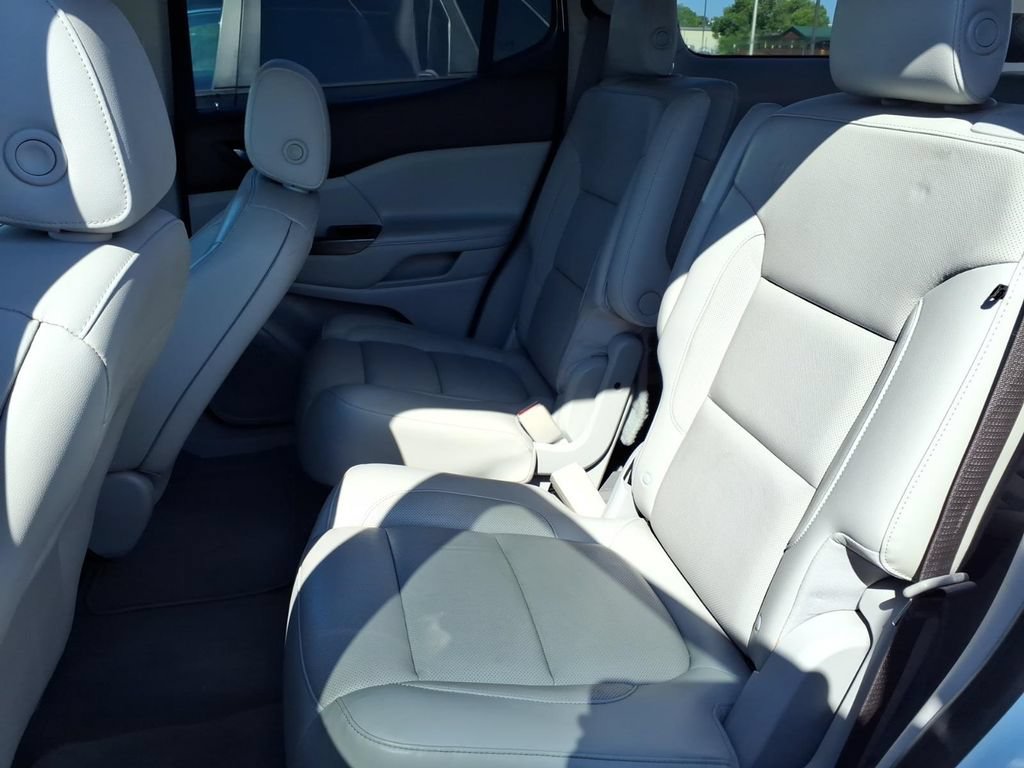 Used 2019 GMC Acadia SLT FWD image 16