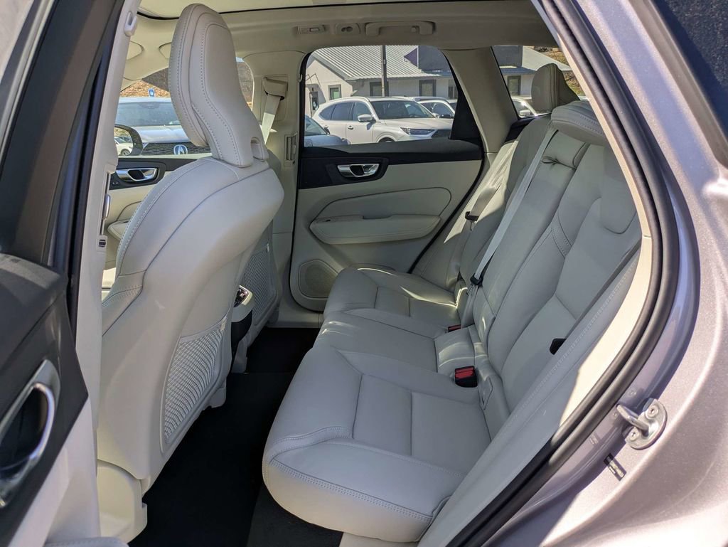 Used 2026 Volvo XC60 B5 Ultra w/ Protection Package Premier AWD/4WD image 15