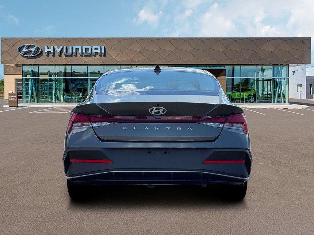 New 2026 Hyundai Elantra SE FWD image 6