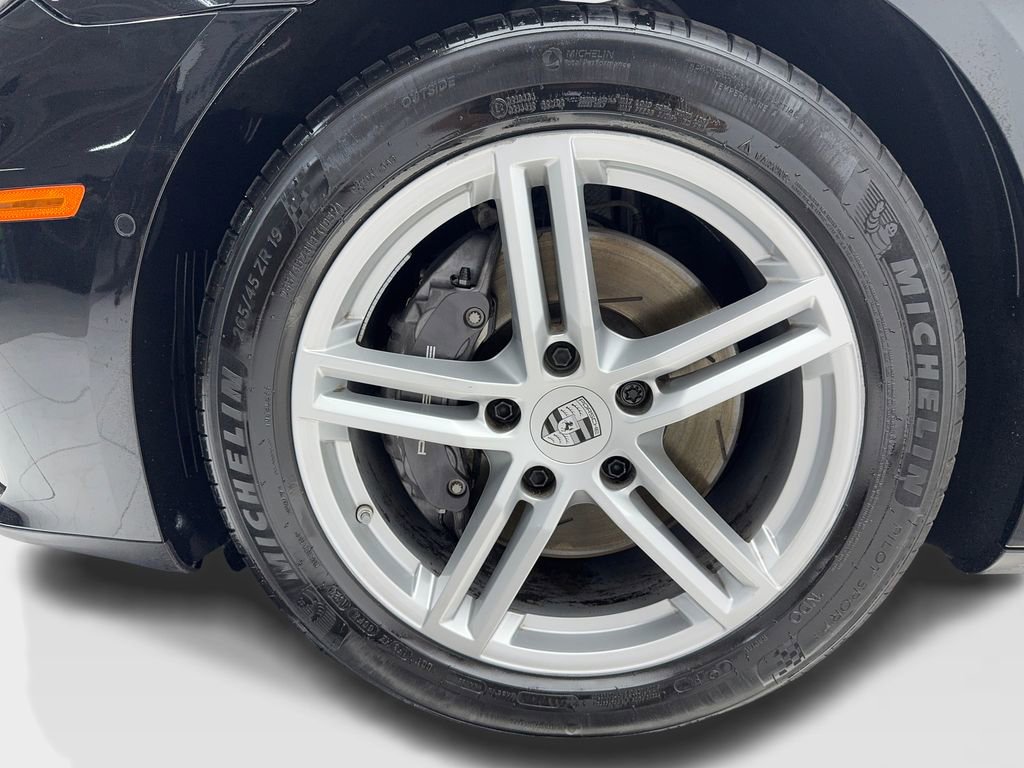 Used 2025 Porsche Panamera w/ Premium Package image 45
