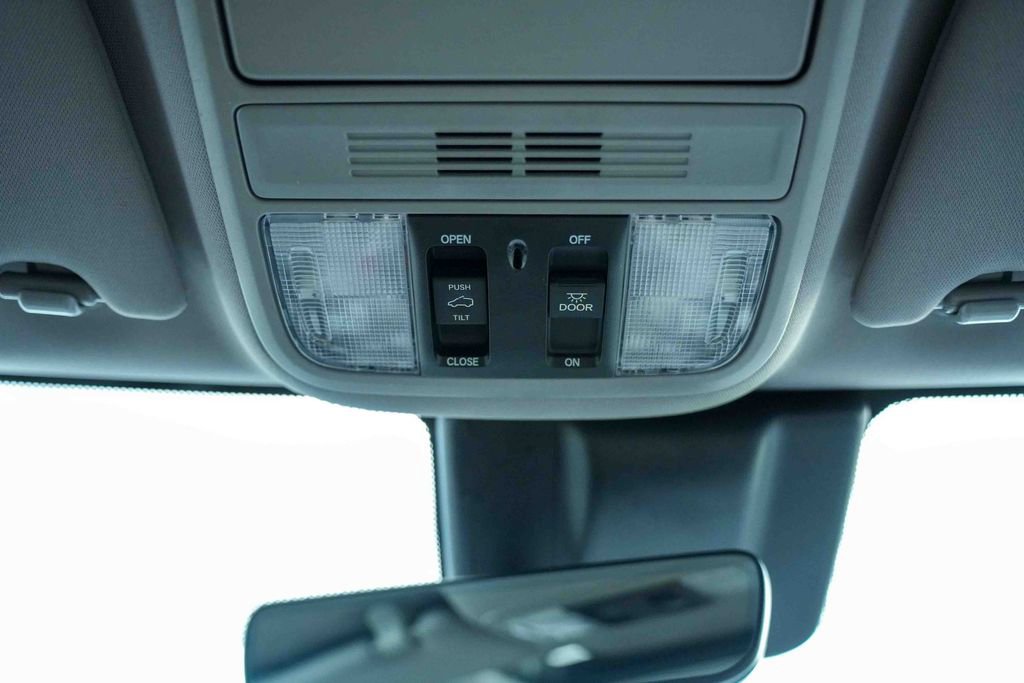 Used 2019 Honda Odyssey EX-L image 37