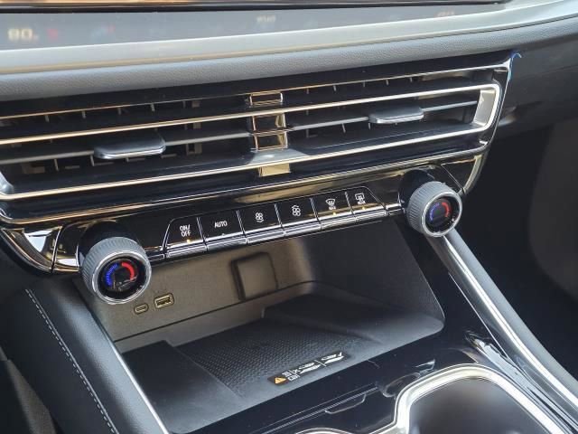 New 2026 Chevrolet Traverse LT w/ Sun and Wheel Package image 31