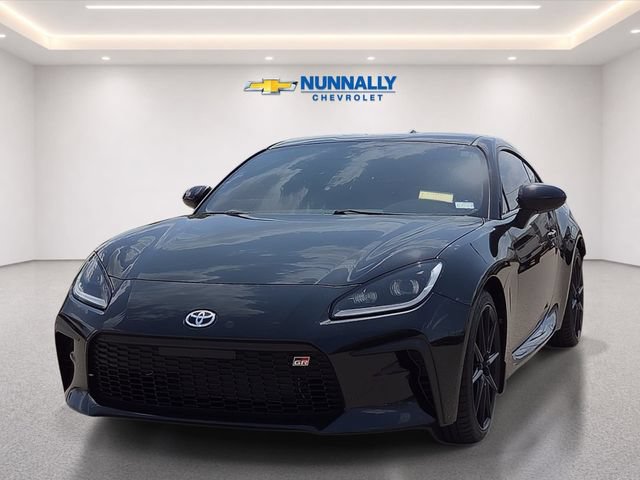 Used 2025 Toyota GR86 Premium RWD image 1