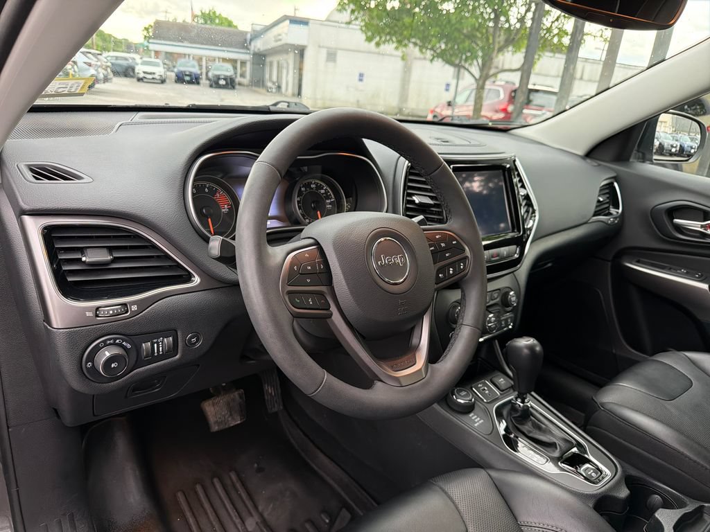 Used 2022 Jeep Cherokee Limited AWD/4WD image 20