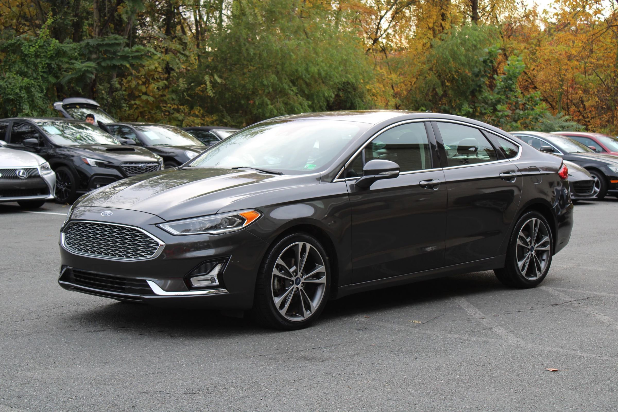 Used 2020 Ford Fusion Titanium image 3