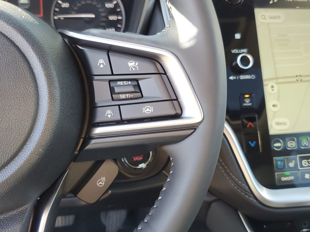 Used 2025 Subaru Outback Touring XT image 16