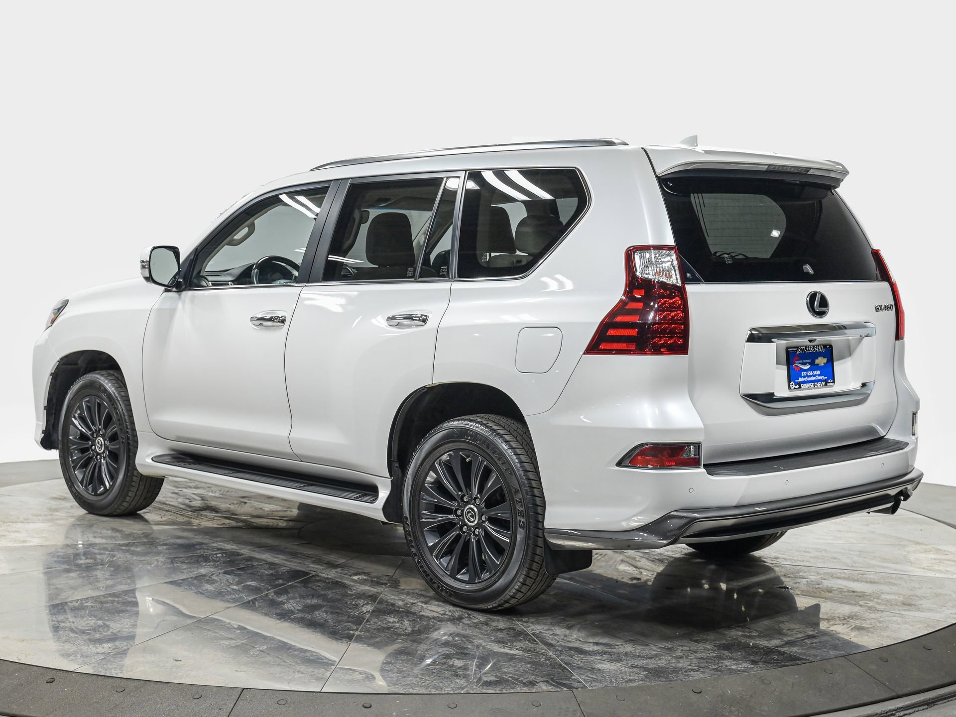 Used 2021 Lexus GX 460 Luxury w/ Sport Design Package AWD/4WD image 4