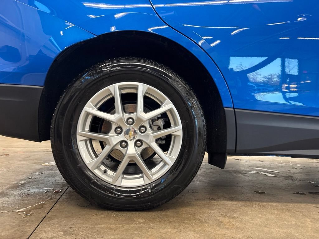 Used 2024 Chevrolet Equinox LS w/ Driver Confidence II Package AWD/4WD image 24