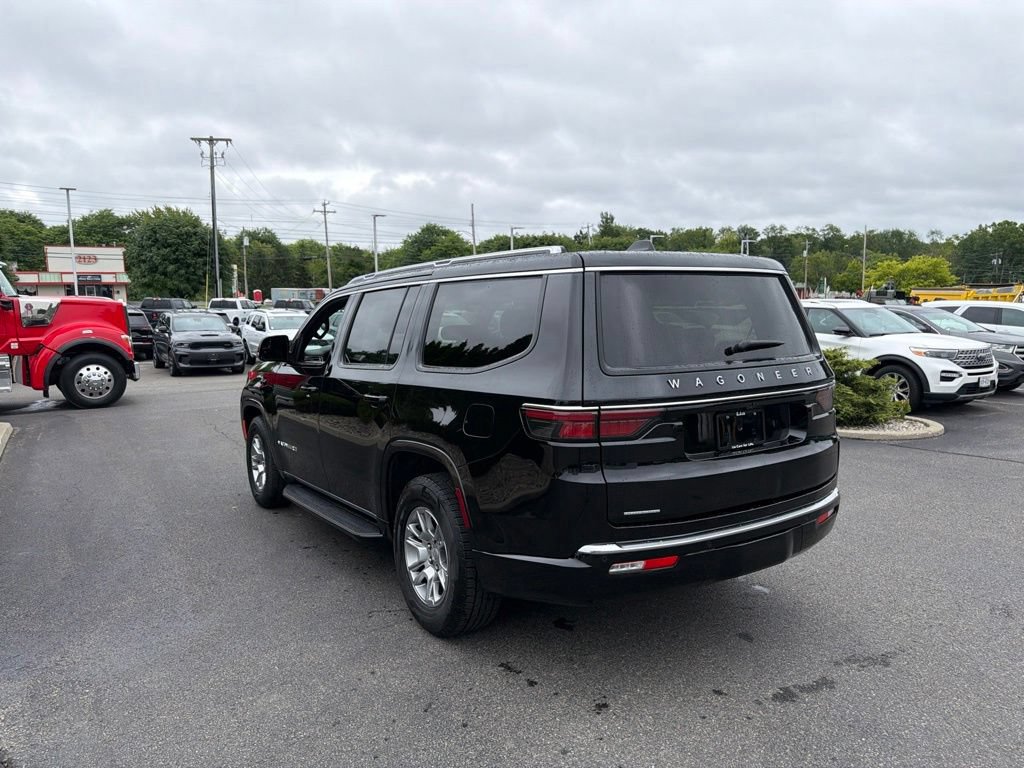 Used 2023 Jeep Wagoneer 4WD image 6