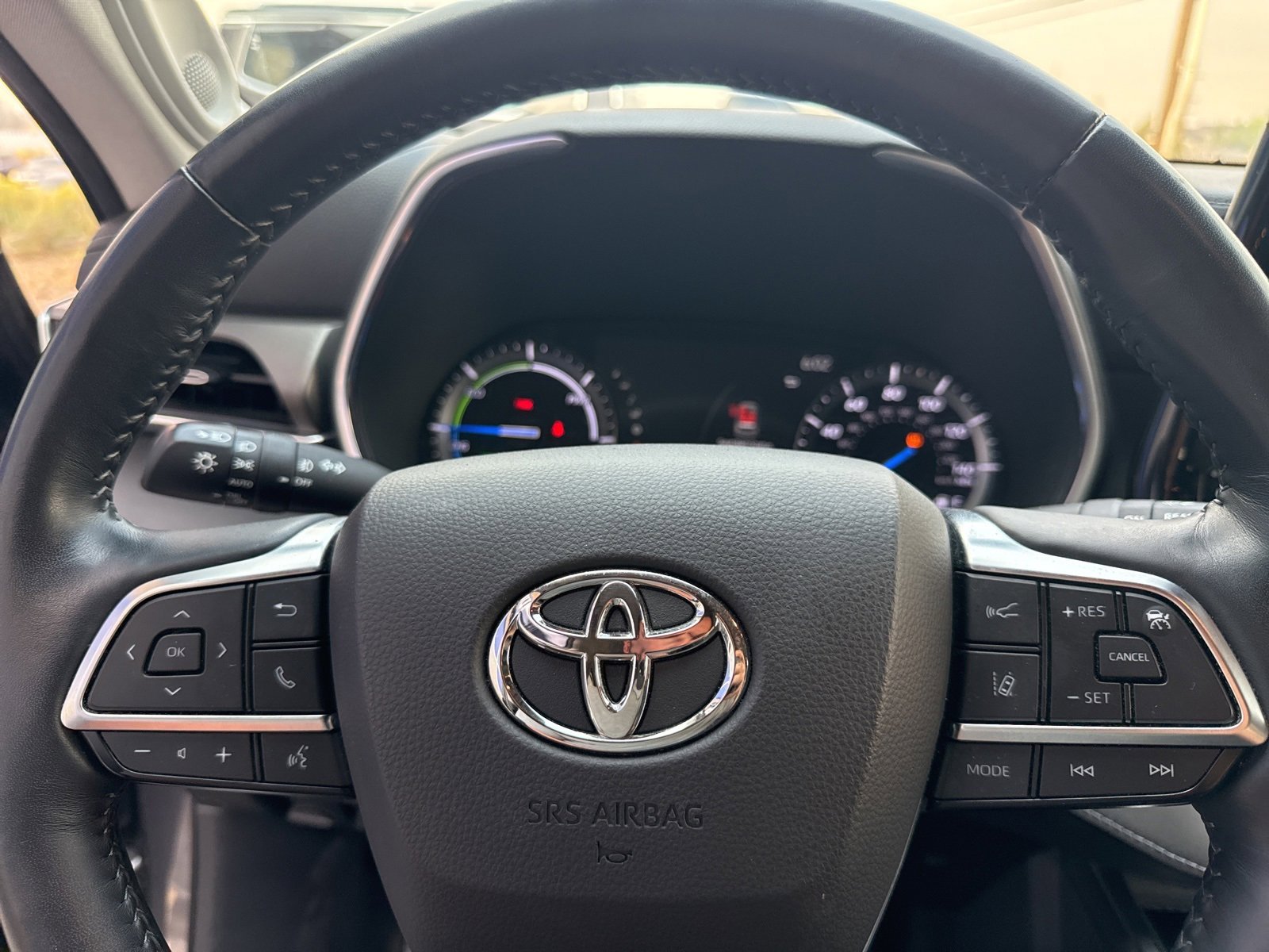 Used 2021 Toyota Highlander Limited image 29