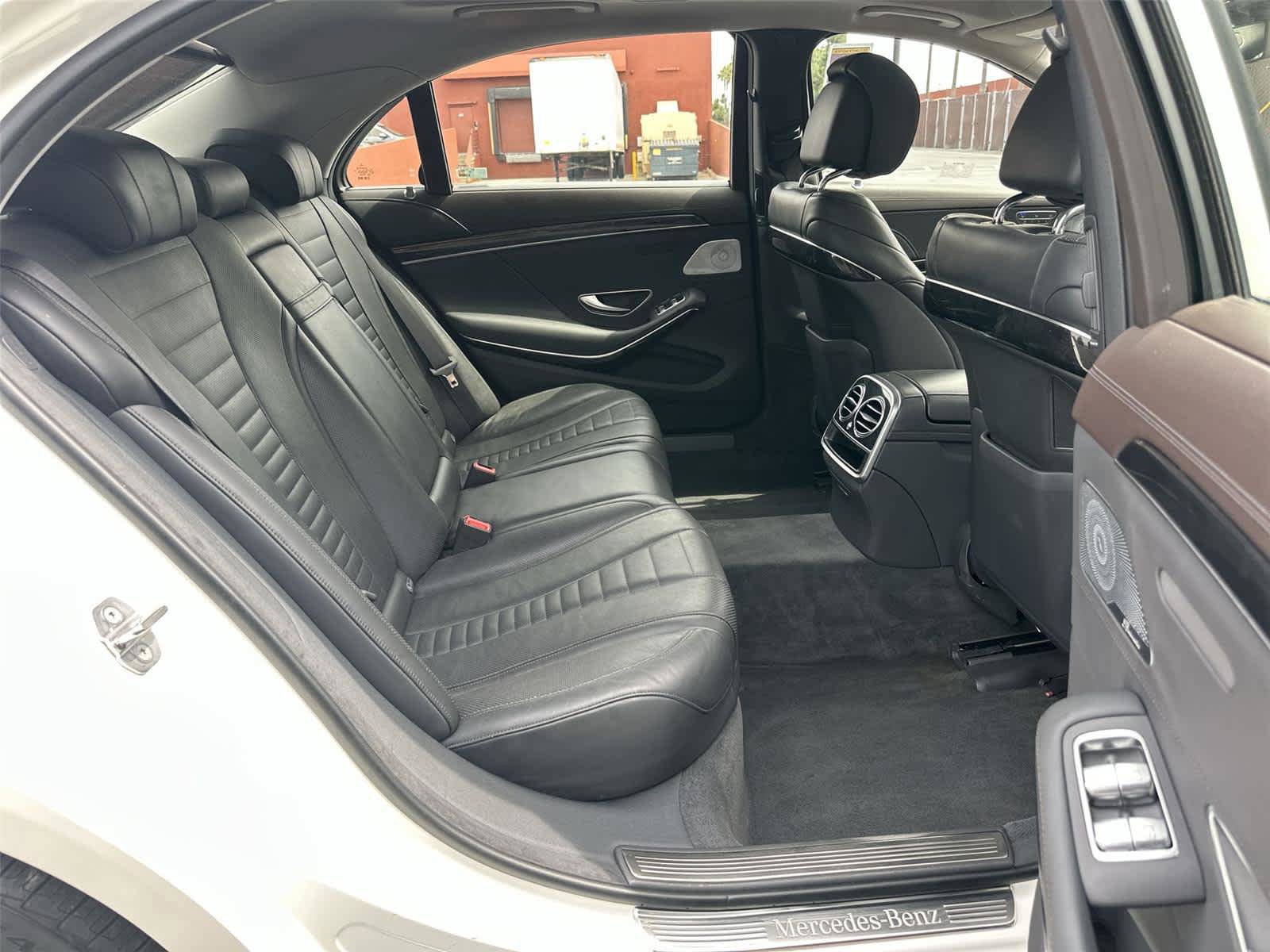 Used 2020 Mercedes-Benz S 560 Sedan image 14