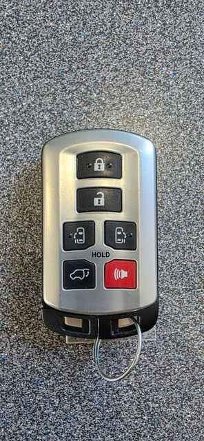 Used 2018 Toyota Sienna XLE Premium image 36