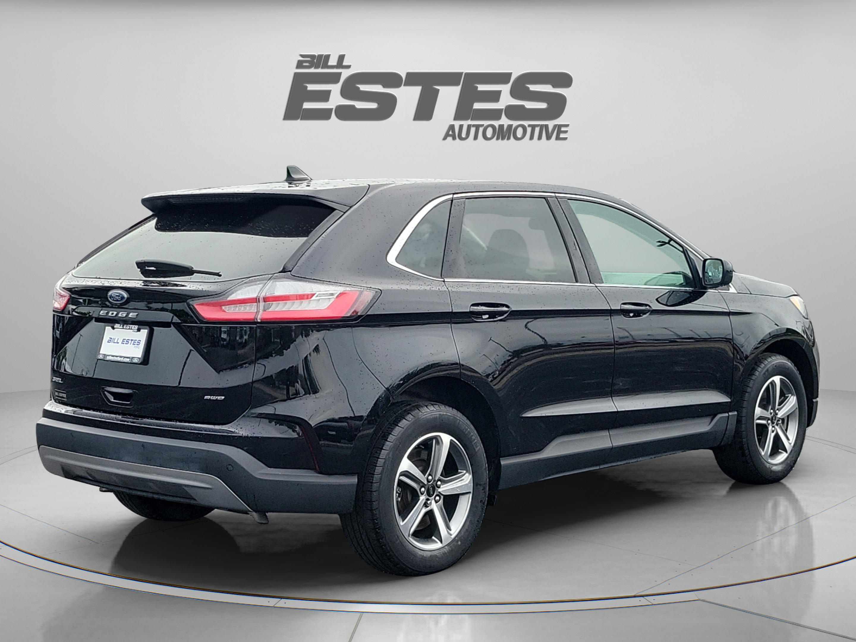 Used 2024 Ford Edge SEL w/ Convenience Package AWD/4WD image 4