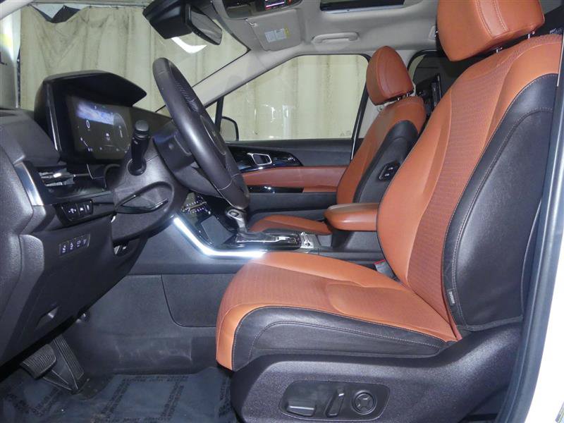 Used 2024 Kia Carnival SX Prestige FWD image 24