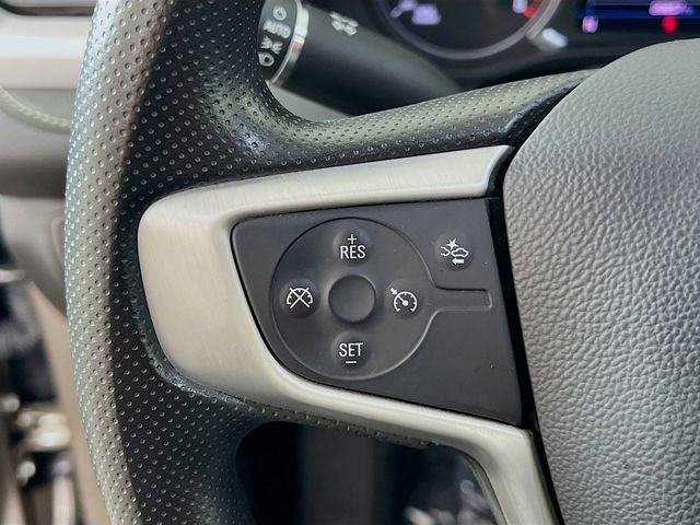 Used 2023 GMC Acadia SLE w/ Driver Convenience Package image 13