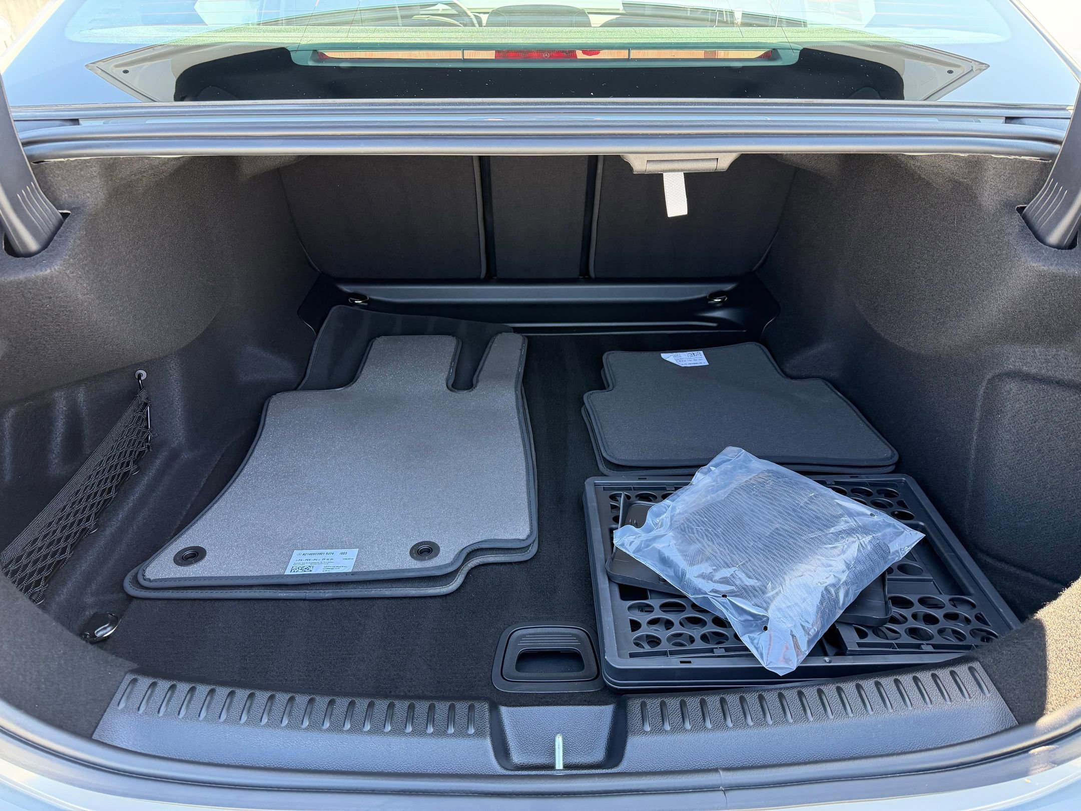 Used 2025 Mercedes-Benz E 350 4MATIC Sedan image 18