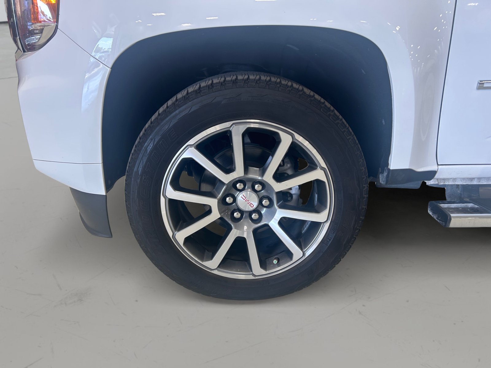 Used 2022 GMC Canyon Denali AWD/4WD image 9