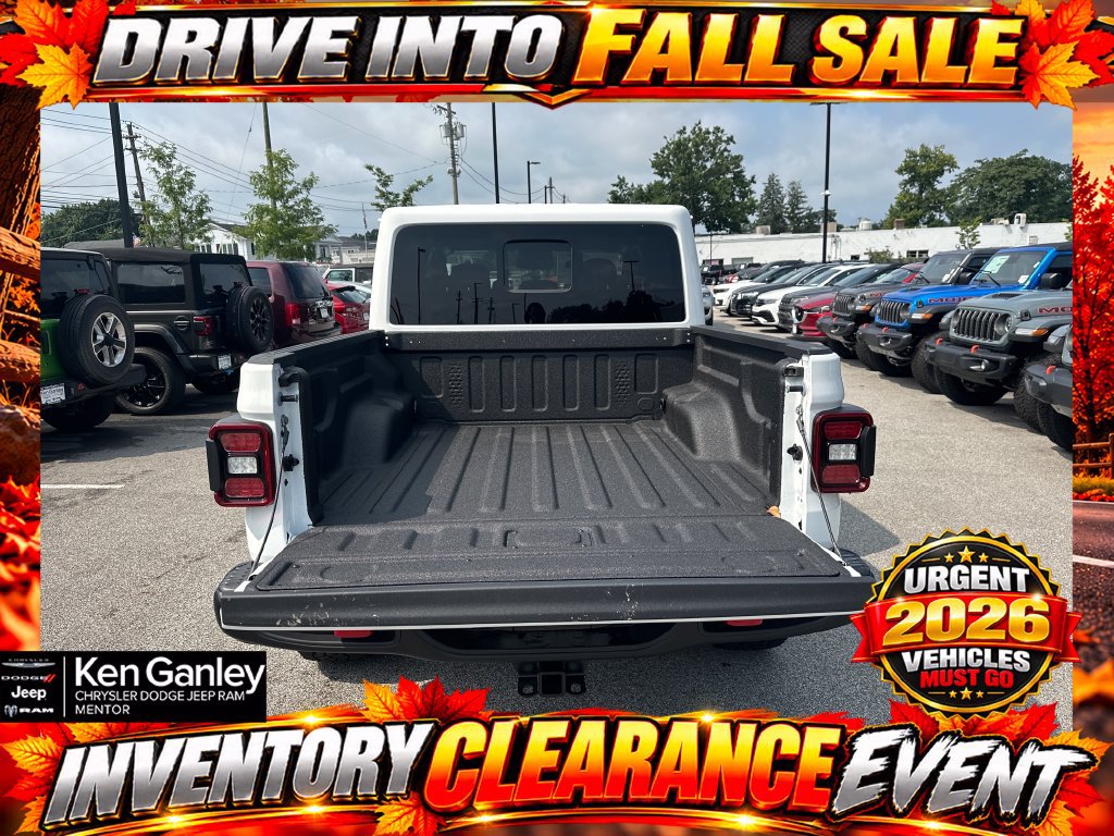 New 2026 Jeep Gladiator Rubicon w/ Steel Power Dome Hood Package AWD/4WD image 9